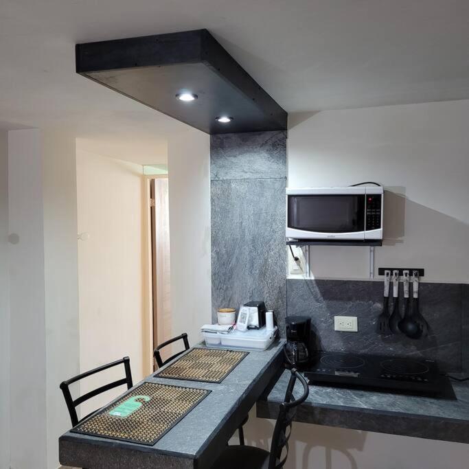 Nuevo Departamento de 2 recamaras con aire acondiconado, parking, wifi 70mb, refrigerador, micro,fregadero,licuadora,parrilla,utensilios de cocina, D5 Ciudad Valles Exterior foto